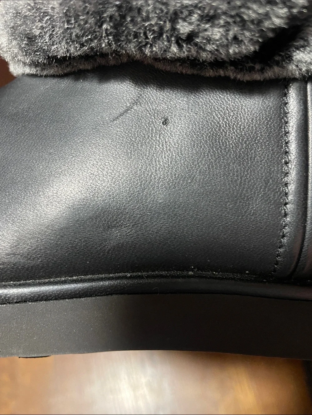 UGG classic Berge mini leather slip on boots